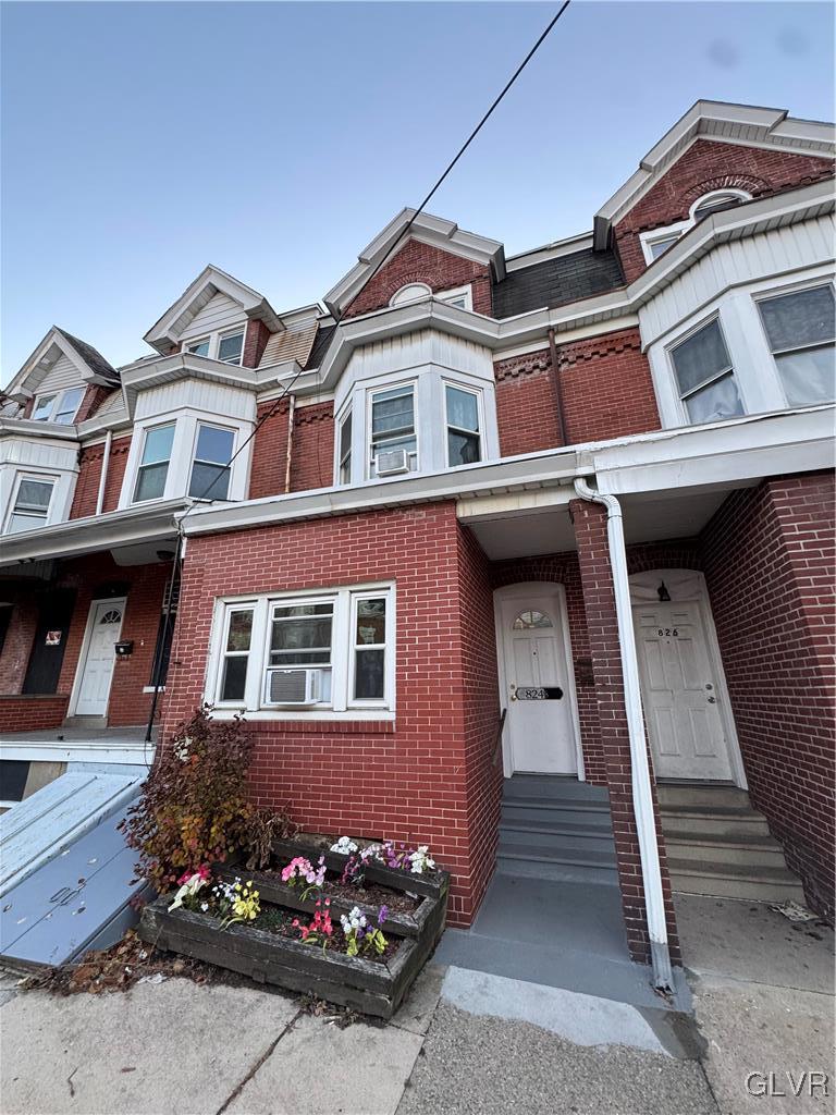 824 N 5th Street