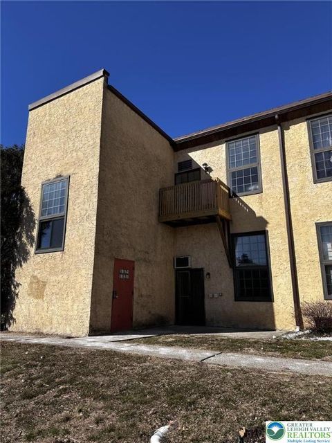 Photo of 252 Harris St #B2, Stroudsburg, PA 18301 (MLS # 773021)