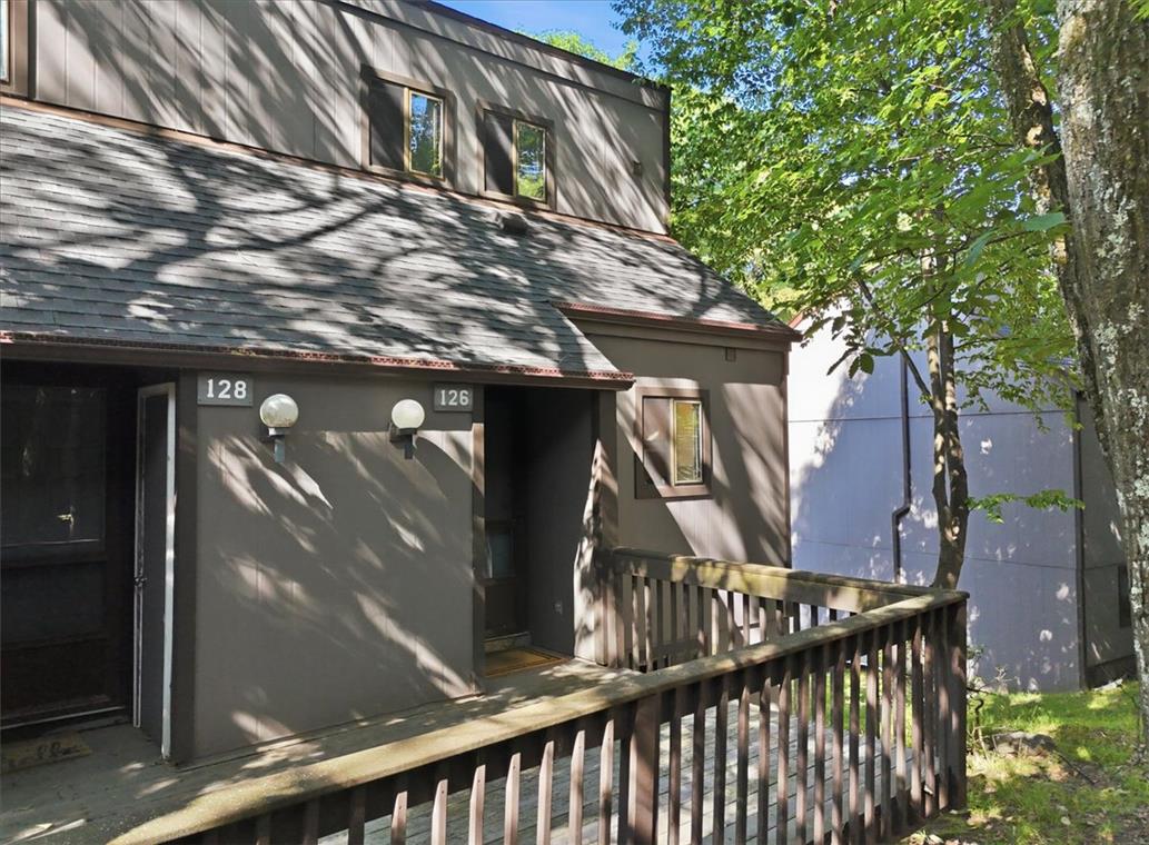 126 Cross Country Lane