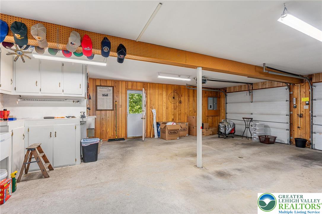 Washington Twp, Pennsylvania 18080, United States, 3 Bedrooms Bedrooms, ,2 BathroomsBathrooms,Residential,Active,215842