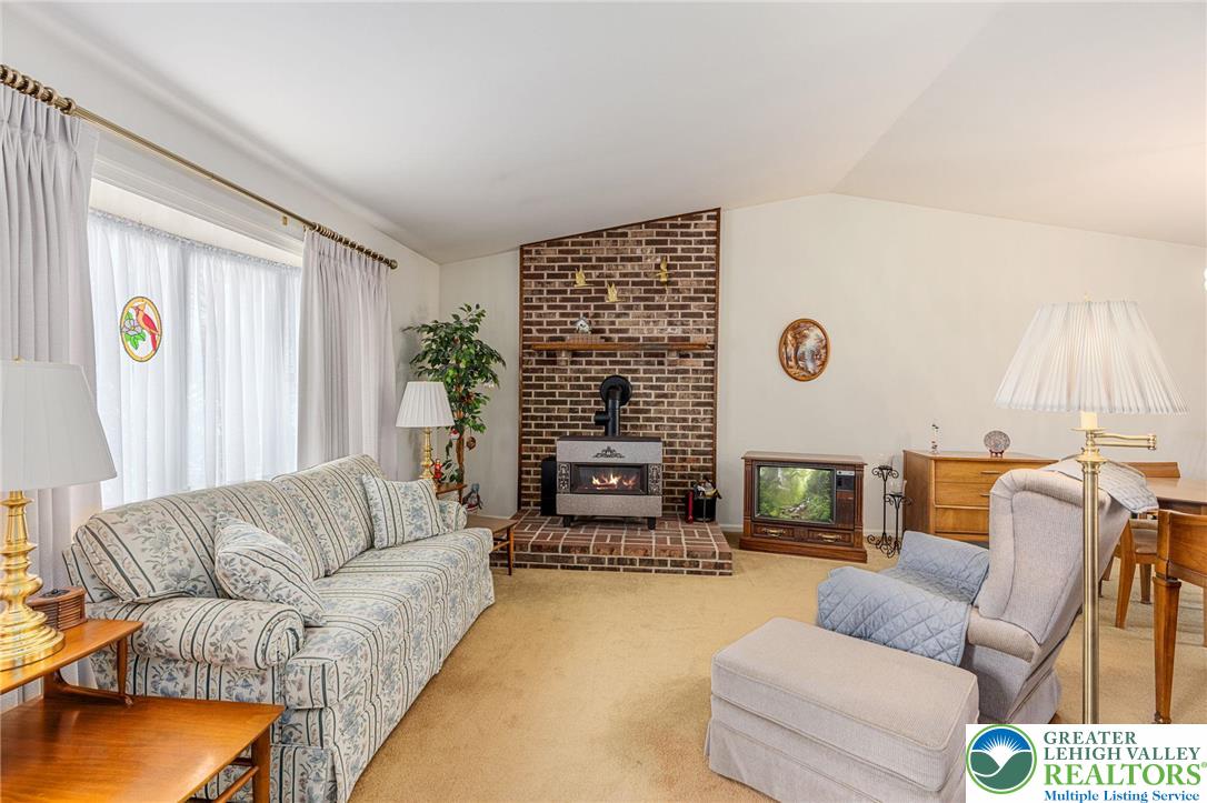 Washington Twp, Pennsylvania 18080, United States, 3 Bedrooms Bedrooms, ,2 BathroomsBathrooms,Residential,Active,215842