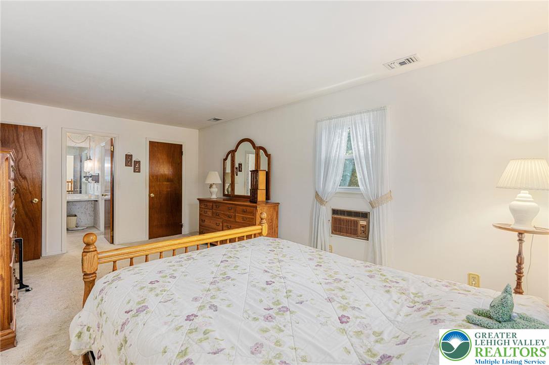 Washington Twp, Pennsylvania 18080, United States, 3 Bedrooms Bedrooms, ,2 BathroomsBathrooms,Residential,Active,215842