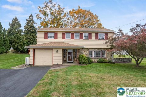 Photo of 3772 Fleetwood Drive, Easton, PA 18045 (MLS # 766829) Photo of 3772 Fleetwood Drive, Easton, PA 18045 (MLS # 766829)