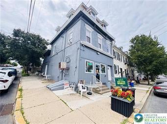 1000 Ferry Street