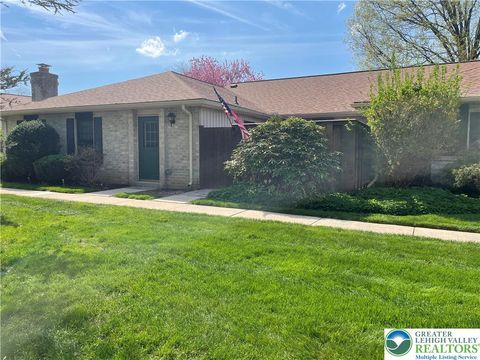 Photo of 2865 Springhaven Place, Macungie, PA 18062 (MLS # 775193)