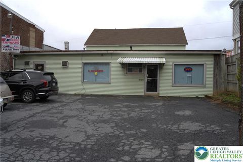 Photo of 911 N 7th St, Allentown, PA 18102 (MLS # 766469) Photo of 911 N 7th St, Allentown, PA 18102 (MLS # 766469)