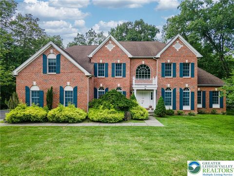 Photo of 255 Rising Meadow Way, Middle Smithfield Twp, PA 18302 (MLS # 762555) Photo of 255 Rising Meadow Way, Middle Smithfield Twp, PA 18302 (MLS # 762555)