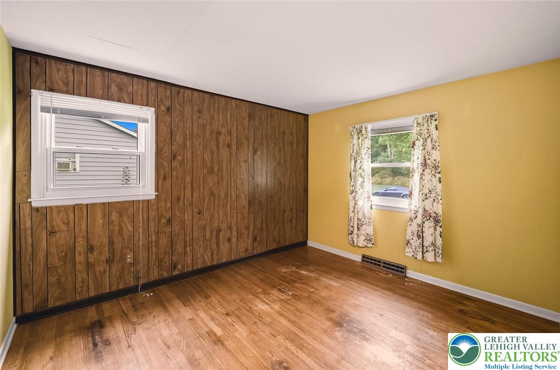 Allentown City, Pennsylvania 18103, United States, 4 Bedrooms Bedrooms, ,2 BathroomsBathrooms,Residential,Active,226150