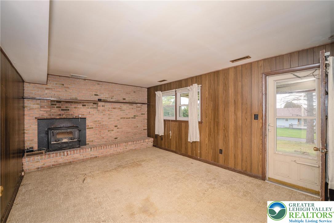 Allentown City, Pennsylvania 18103, United States, 4 Bedrooms Bedrooms, ,2 BathroomsBathrooms,Residential,Active,226150