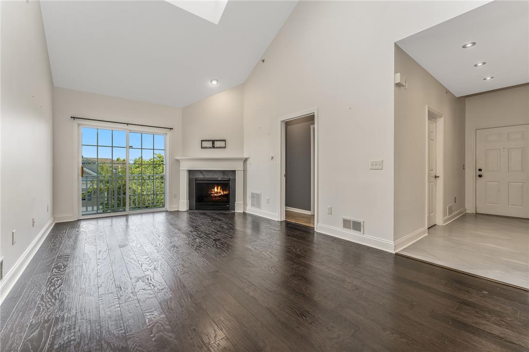 726 Eden Terrace