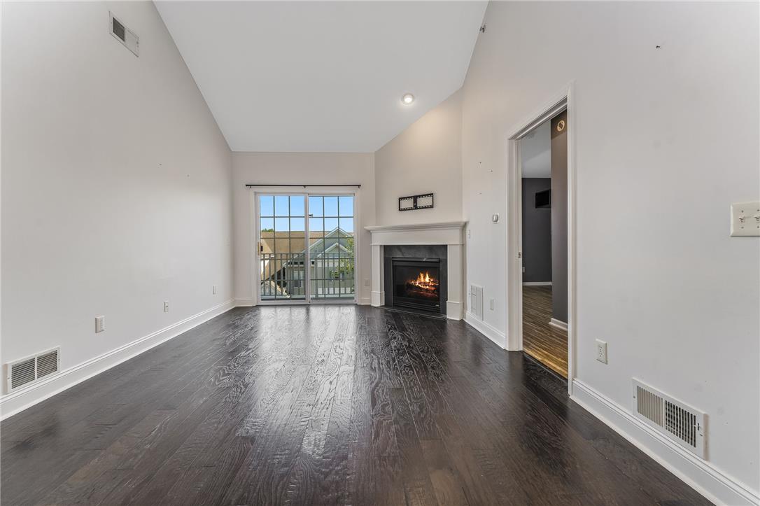 726 Eden Terrace