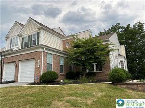 Photo of 1839 Majestic Drive, Whitehall, PA 18069 (MLS # 766327) Photo of 1839 Majestic Drive, Whitehall, PA 18069 (MLS # 766327)