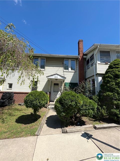 Photo of 111 S Walnut Street #downstairs, Slatington Boro, PA 18080 (MLS # 775256)