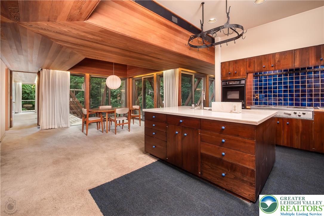 Lower Macungie Twp, Pennsylvania 18103, United States, 3 Bedrooms Bedrooms, ,4 BathroomsBathrooms,Residential,Active,170073