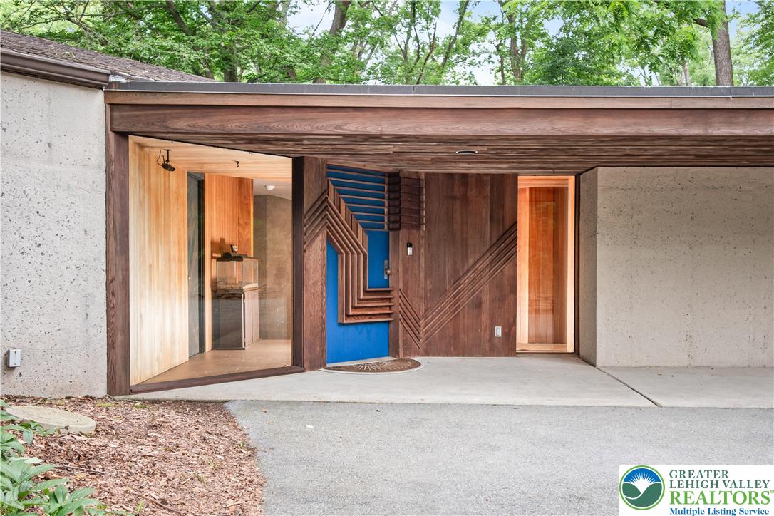 Lower Macungie Twp, Pennsylvania 18103, United States, 3 Bedrooms Bedrooms, ,4 BathroomsBathrooms,Residential,Active,170073