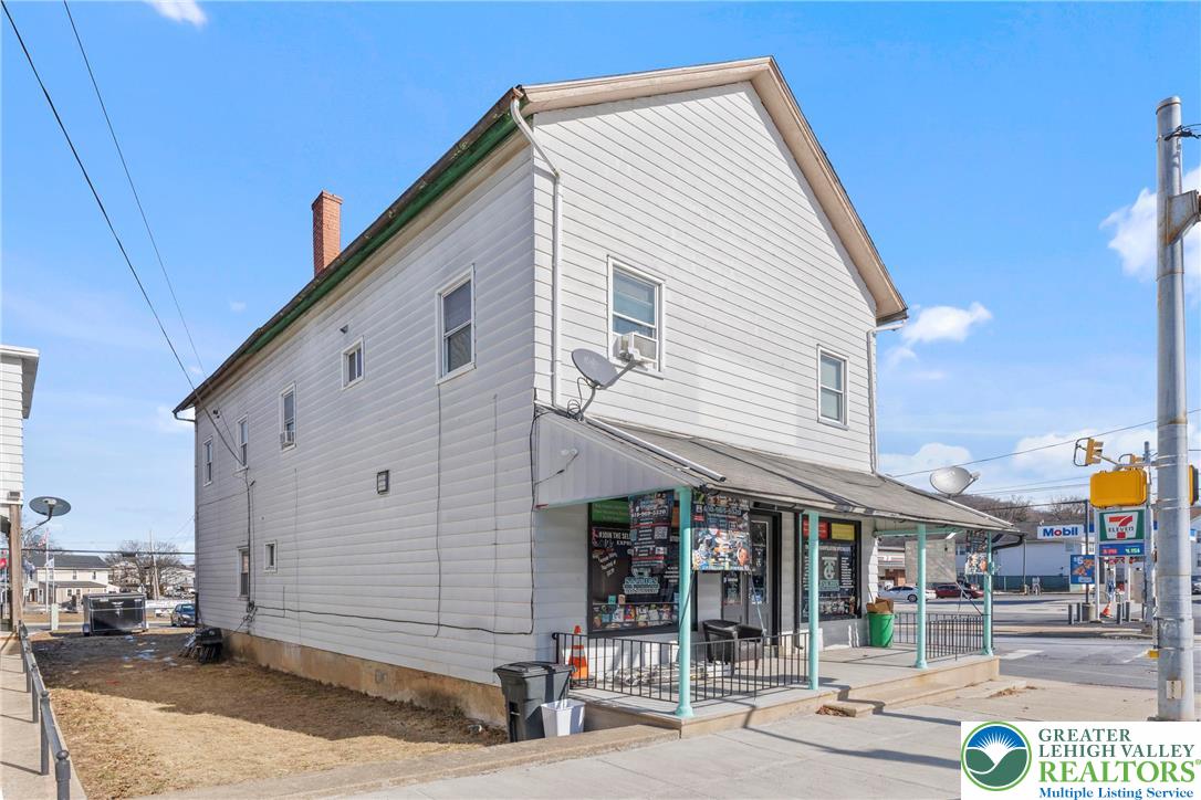 Allentown City, Pennsylvania 18103, United States, 4 Bedrooms Bedrooms, ,3 BathroomsBathrooms,Residential,Active,214236