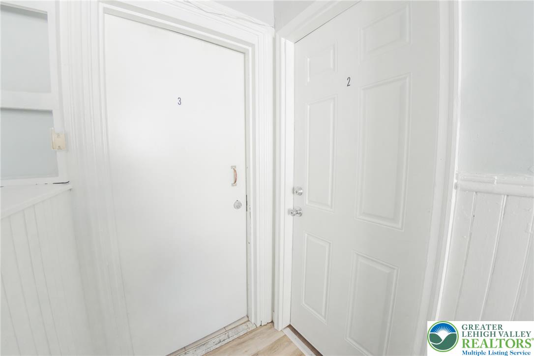 Allentown City, Pennsylvania 18103, United States, 4 Bedrooms Bedrooms, ,3 BathroomsBathrooms,Residential,Active,214236