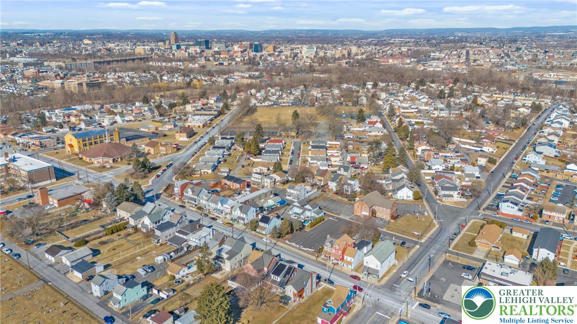 Allentown City, Pennsylvania 18103, United States, 4 Bedrooms Bedrooms, ,3 BathroomsBathrooms,Residential,Active,214236