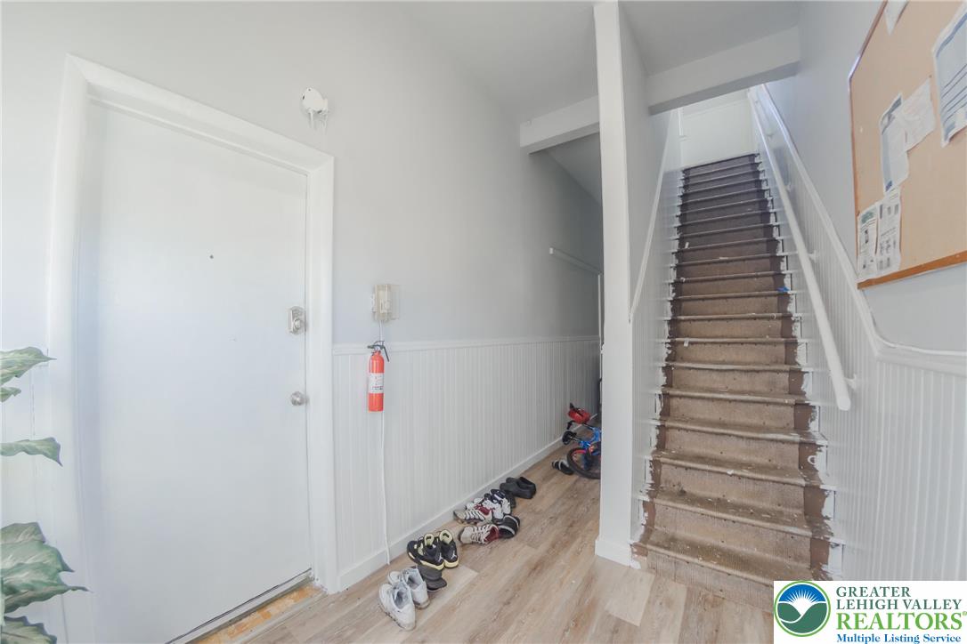 Allentown City, Pennsylvania 18103, United States, 4 Bedrooms Bedrooms, ,3 BathroomsBathrooms,Residential,Active,214236