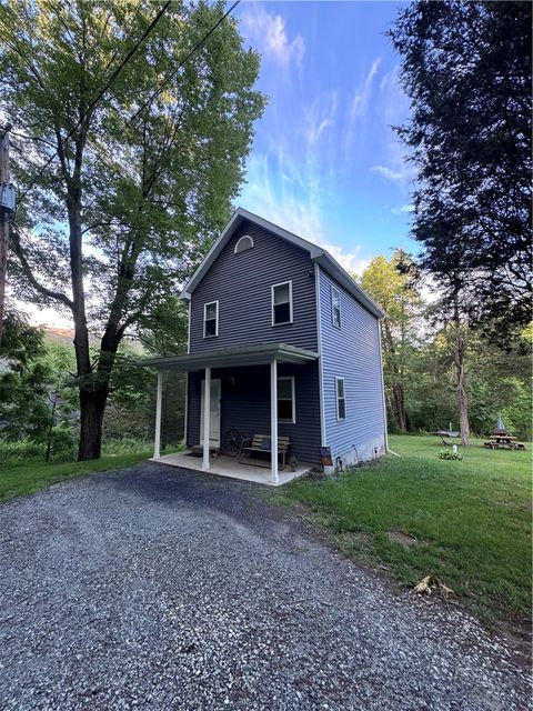 Photo of 130 Hidden Spur Road, East Penn Twp, PA 18235 (MLS # 779562)