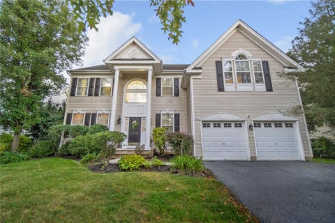 Homes For Sale - 7452 Crane Crossing<br/> Macungie Boro, PA 18062