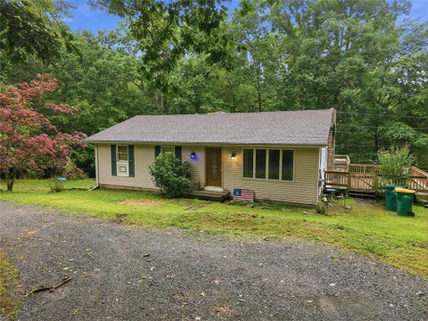Homes For Sale - 191 Hemlock Road<br/> Pocono Twp, PA 18372