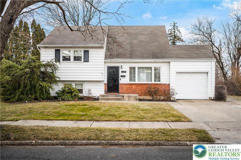 Photo of 1937 Greenleaf Street, Bethlehem, PA 18017 (MLS # 769728)