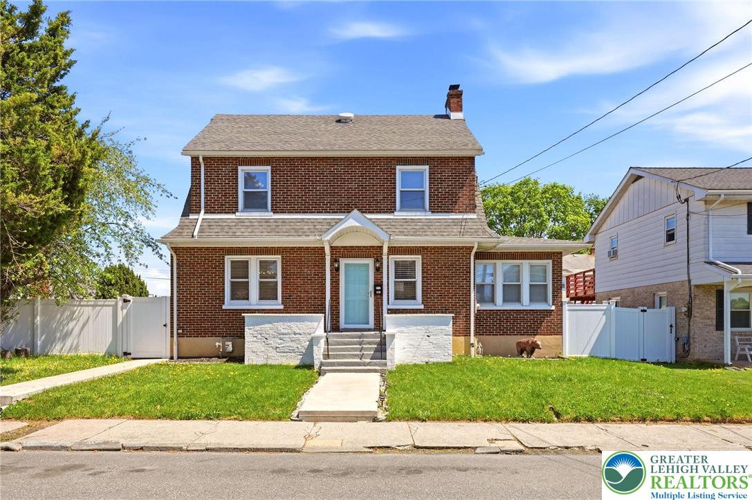 901 N Wahneta Street