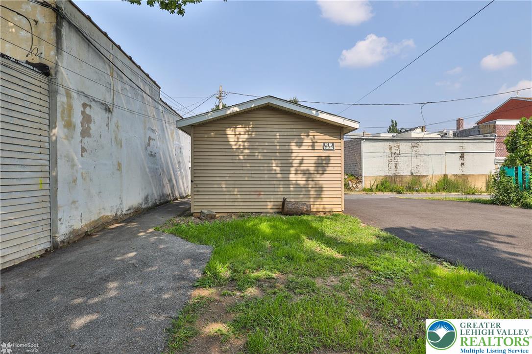 Allentown City, Pennsylvania 18102, United States, 2 Bedrooms Bedrooms, ,1 BathroomBathrooms,Residential,Active,190190