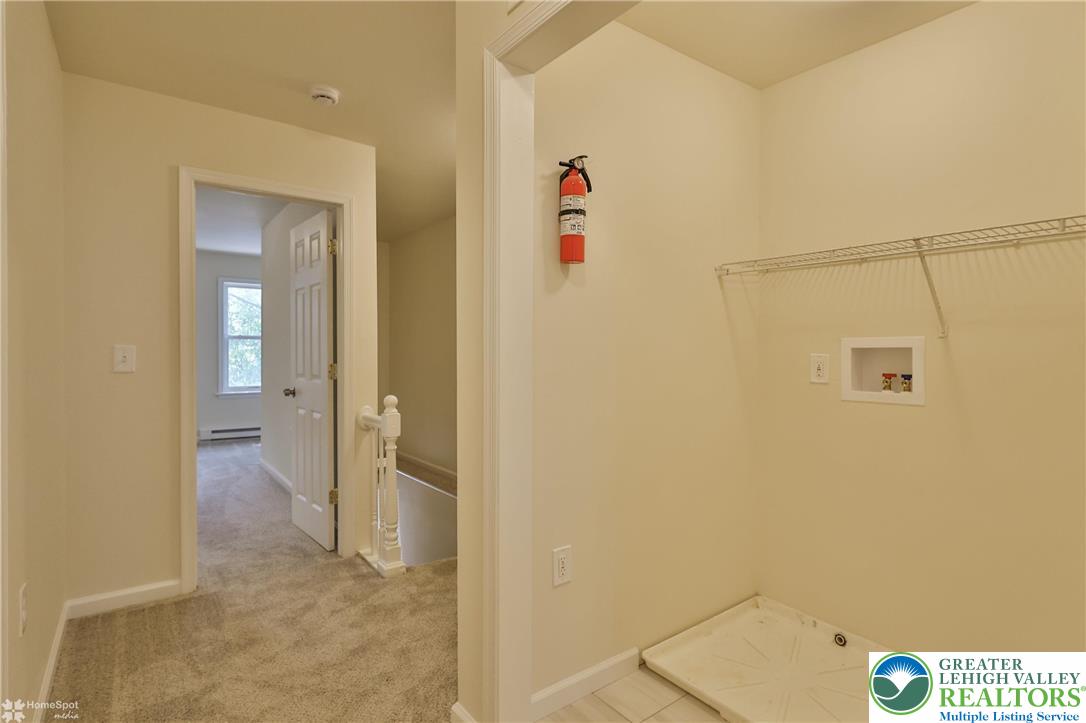 Allentown City, Pennsylvania 18102, United States, 2 Bedrooms Bedrooms, ,1 BathroomBathrooms,Residential,Active,190190