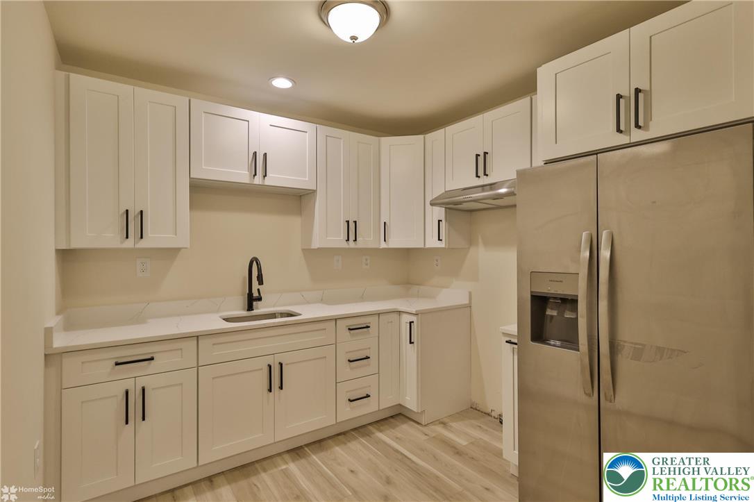 Allentown City, Pennsylvania 18102, United States, 2 Bedrooms Bedrooms, ,1 BathroomBathrooms,Residential,Active,190190