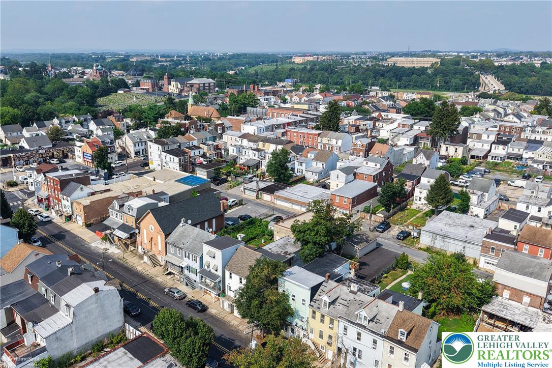 Allentown City, Pennsylvania 18102, United States, 2 Bedrooms Bedrooms, ,1 BathroomBathrooms,Residential,Active,190190