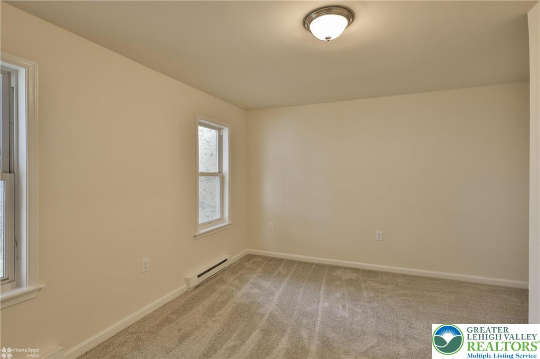 Allentown City, Pennsylvania 18102, United States, 2 Bedrooms Bedrooms, ,1 BathroomBathrooms,Residential,Active,190190