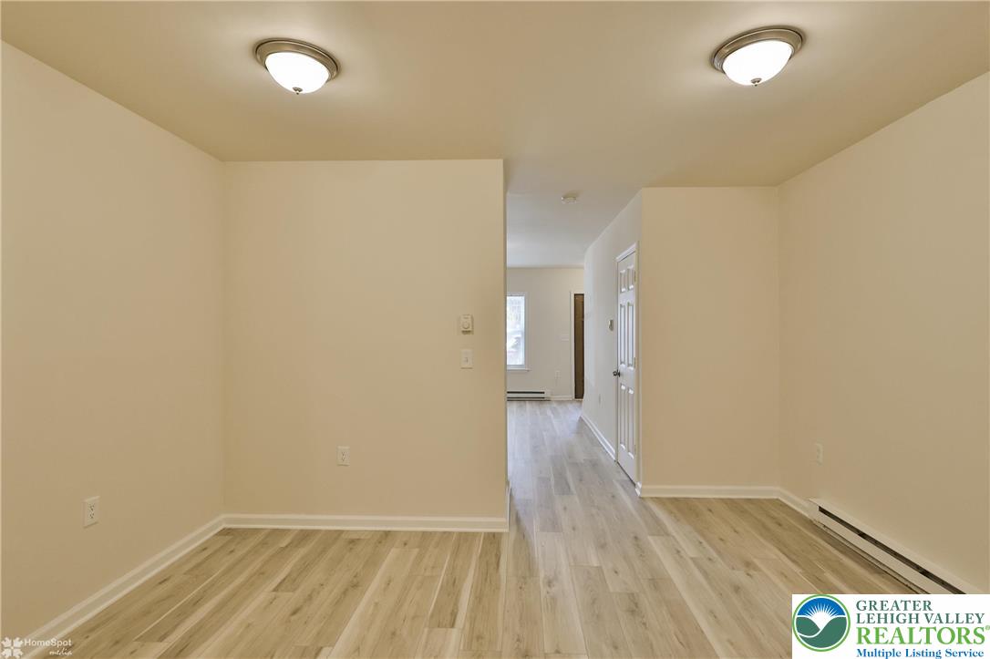 Allentown City, Pennsylvania 18102, United States, 2 Bedrooms Bedrooms, ,1 BathroomBathrooms,Residential,Active,190190