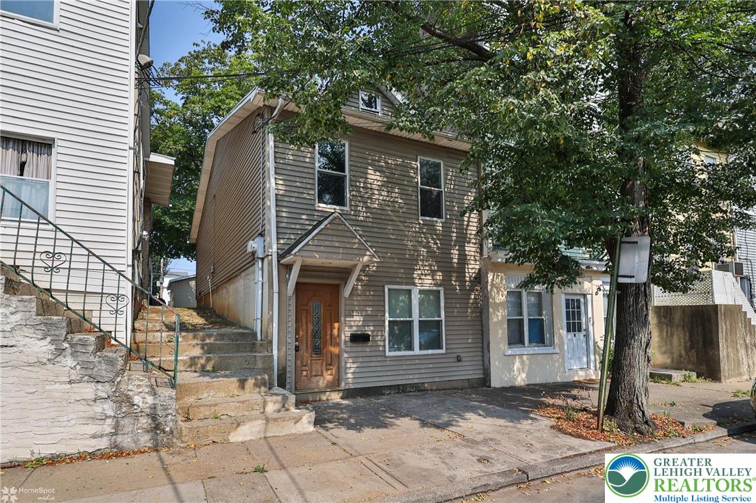 Allentown City, Pennsylvania 18102, United States, 2 Bedrooms Bedrooms, ,1 BathroomBathrooms,Residential,Active,190190