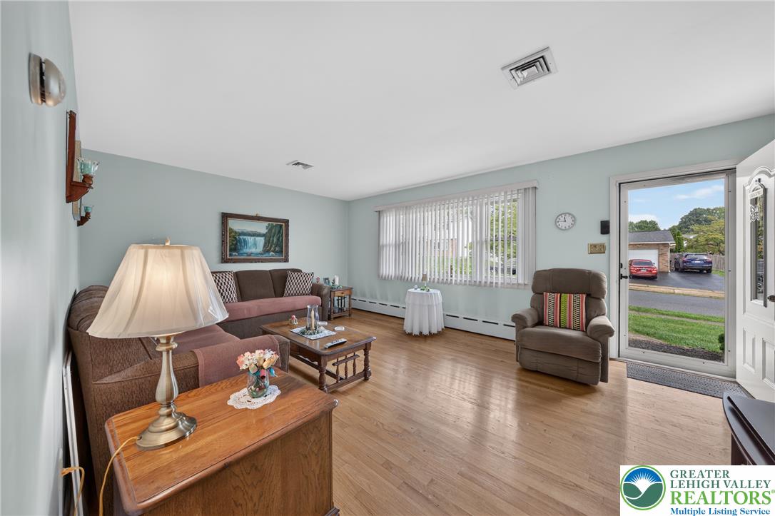 1130 Westbury Drive