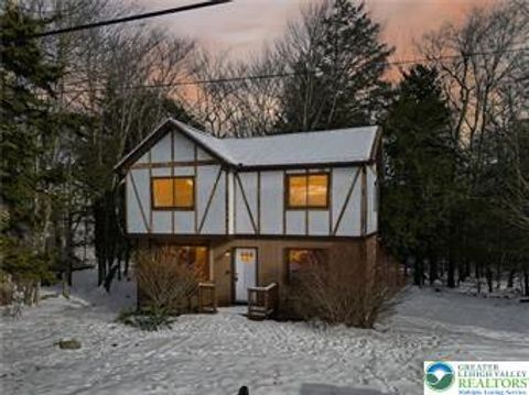 Photo of 4127 Indian Avenue, Coolbaugh Twp, PA 18346 (MLS # 771569)