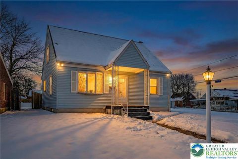 Photo of 534 2nd Street, Whitehall, PA 18052 (MLS # 770831)