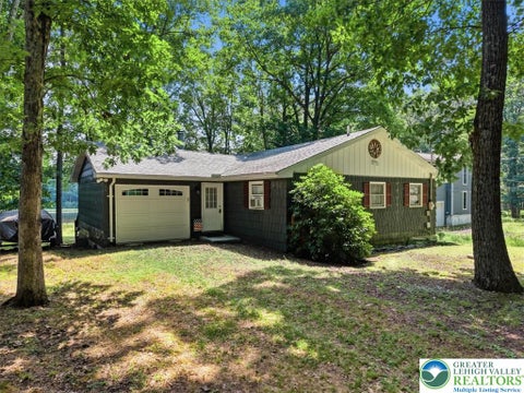 Homes For Sale - 4203 Forest Drive<br/> Polk Twp, PA 18058