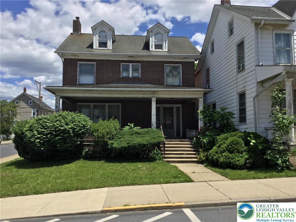 1015 Main Street