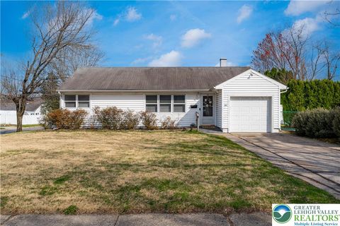 Photo of 2904 Diamond Avenue, Allentown, PA 18103 (MLS # 774629)