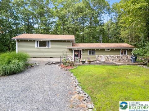 Photo of 349 Carnation Road, Middle Smithfield Twp, PA 18302 (MLS # 763044) Photo of 349 Carnation Road, Middle Smithfield Twp, PA 18302 (MLS # 763044)