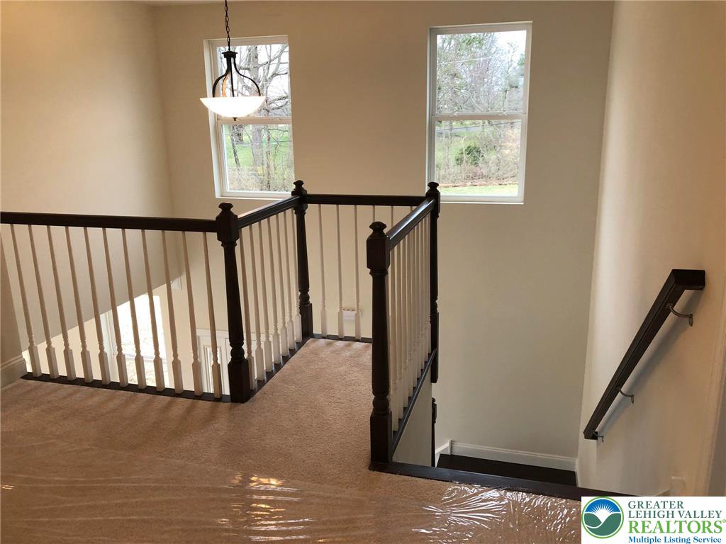 Williams Twp, Pennsylvania 18055, United States, 4 Bedrooms Bedrooms, ,3 BathroomsBathrooms,Residential,Active,226015