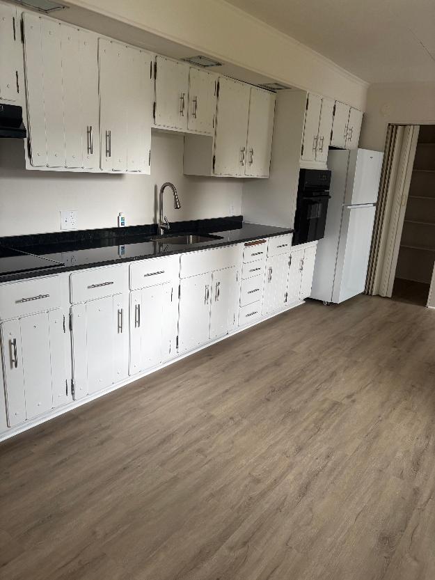 250 S Front Street 2nd floor