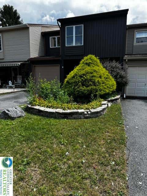Photo of 353 Tamarack Drive, Allentown, PA 18104 (MLS # 781796)