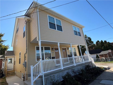 Photo for 164 Stark Street
