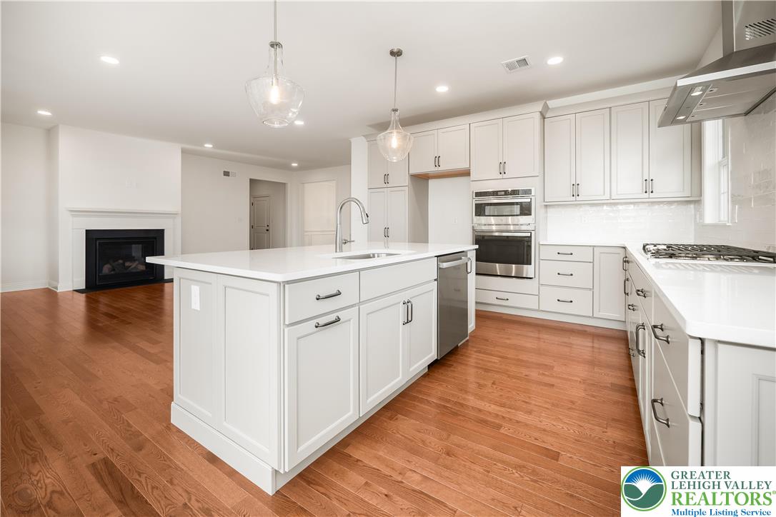 Upper Saucon Twp, Pennsylvania 18015, United States, 3 Bedrooms Bedrooms, ,2 BathroomsBathrooms,Residential,Active,108140