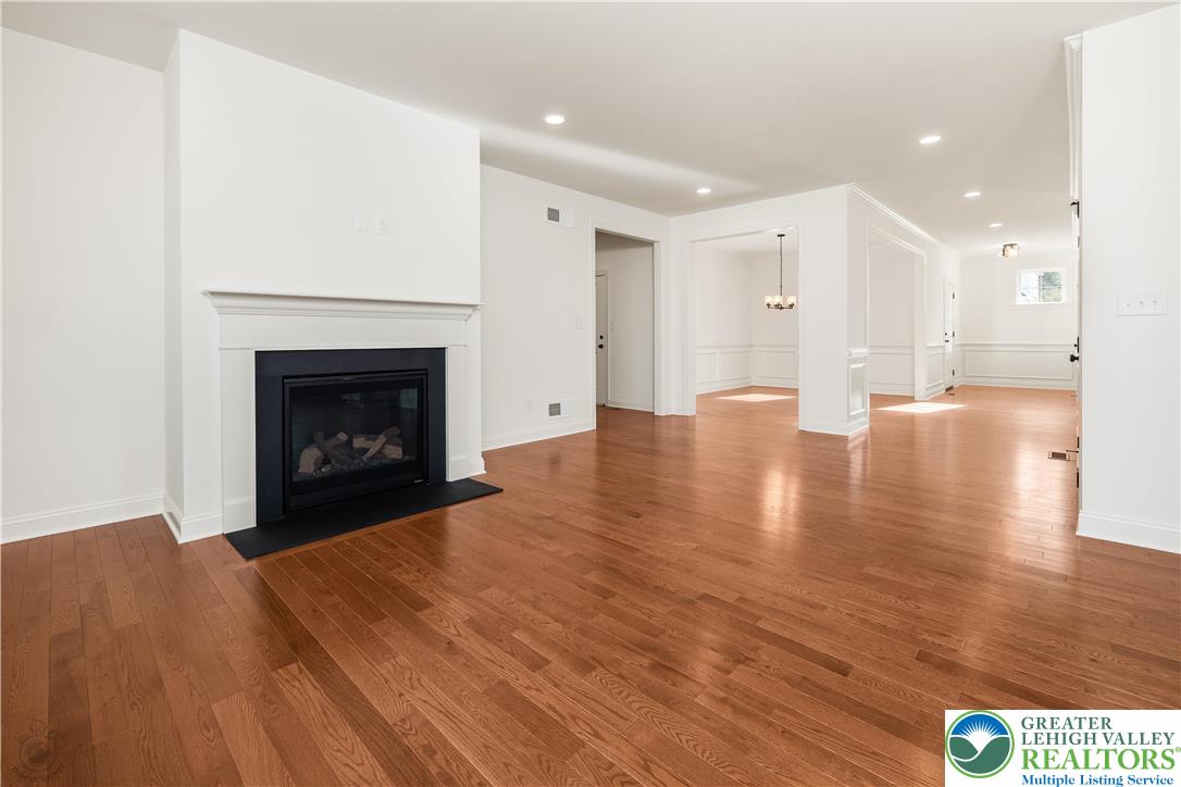 Upper Saucon Twp, Pennsylvania 18015, United States, 3 Bedrooms Bedrooms, ,2 BathroomsBathrooms,Residential,Active,108140