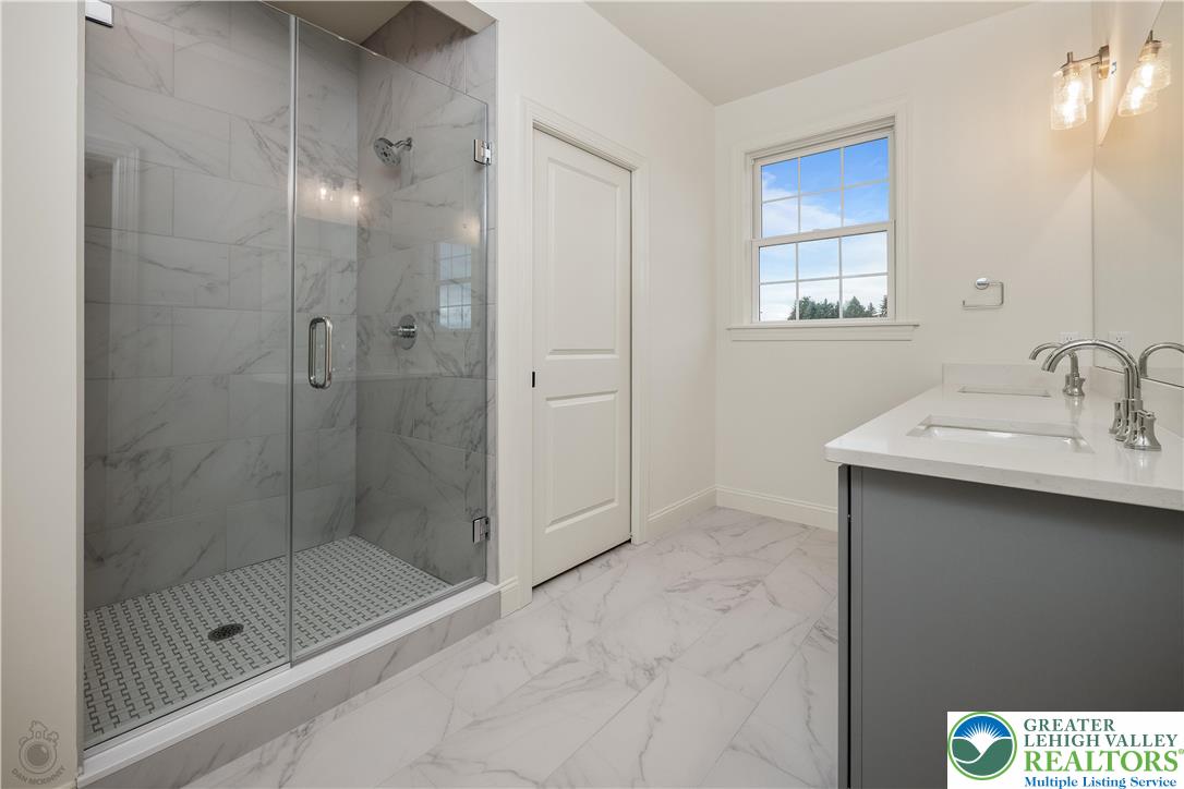 Upper Saucon Twp, Pennsylvania 18015, United States, 3 Bedrooms Bedrooms, ,2 BathroomsBathrooms,Residential,Active,108140