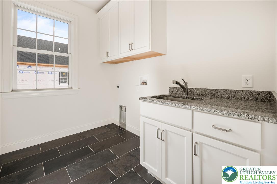 Upper Saucon Twp, Pennsylvania 18015, United States, 3 Bedrooms Bedrooms, ,2 BathroomsBathrooms,Residential,Active,108140